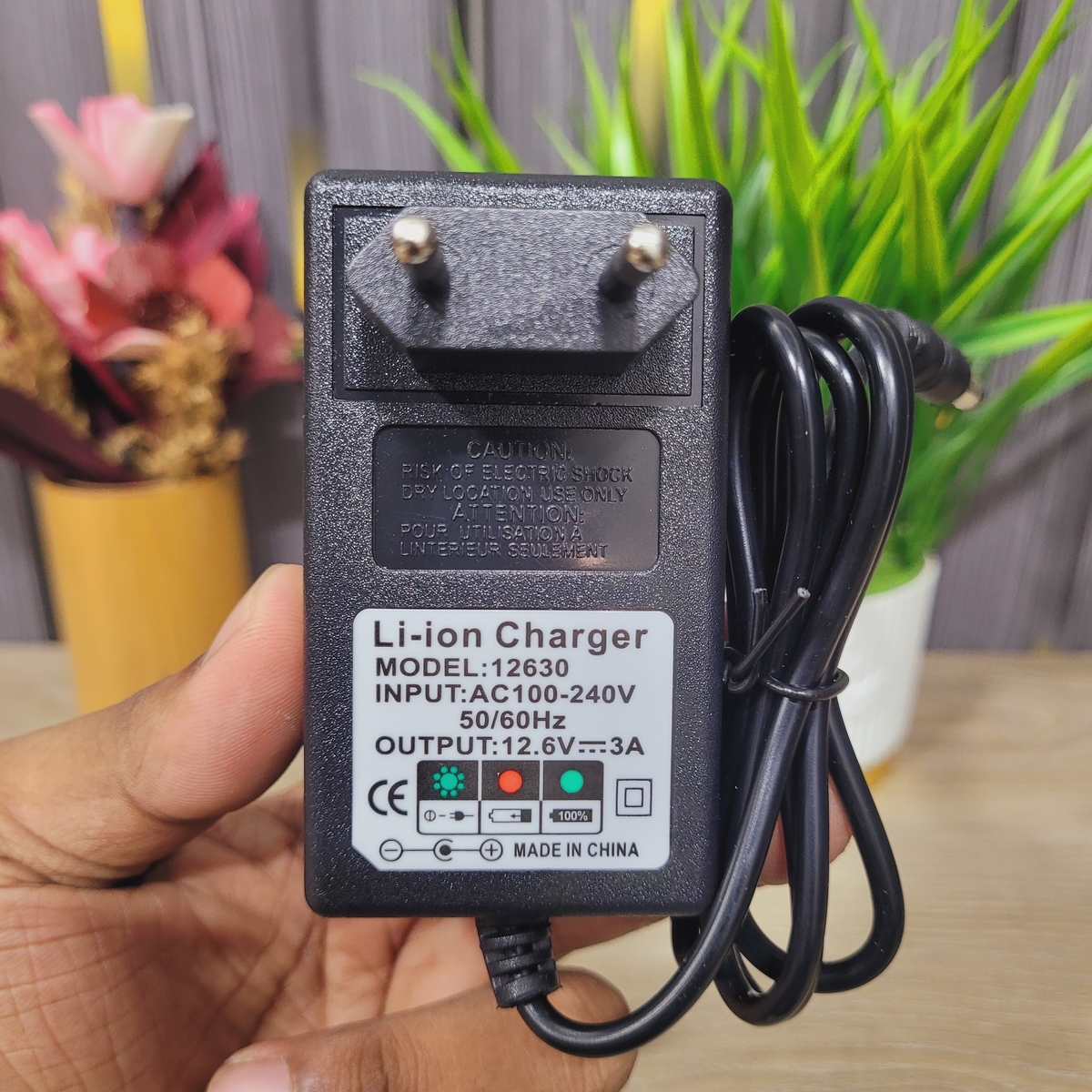 12.6V 3A Li-ion Battery Charger Smart Fast Charging Adapter for 3S 11.1V 12V Lithium Battery Pack