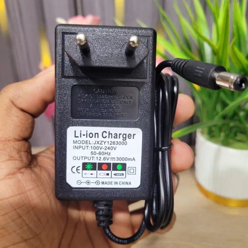 12.6V 3A Li-ion Charger for 3S Battery Pack Actual Output 2.5A