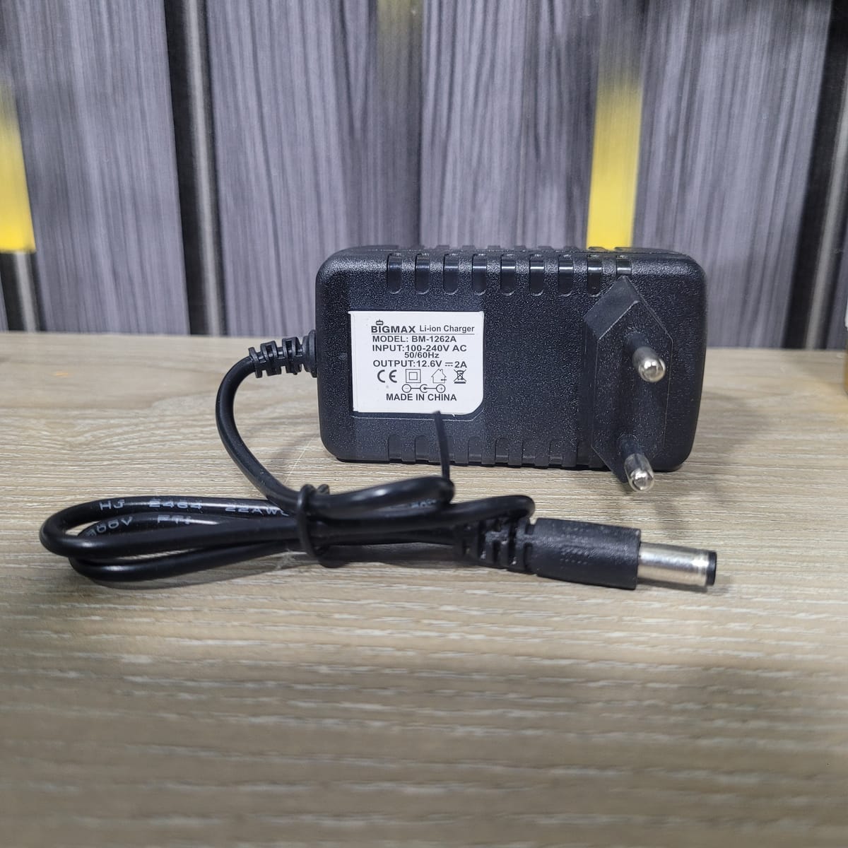BigMax 12.6V 2A Lithium Battery Charger Adapter DC Power Supply